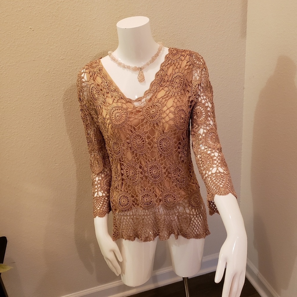 Ladies Lace Tunic Top